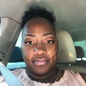 Meet your Posher, Sharonda